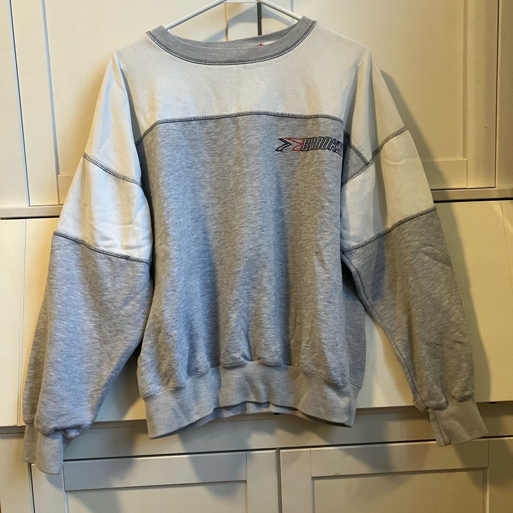 Vintage y2K Brooks sweatshirt size Large